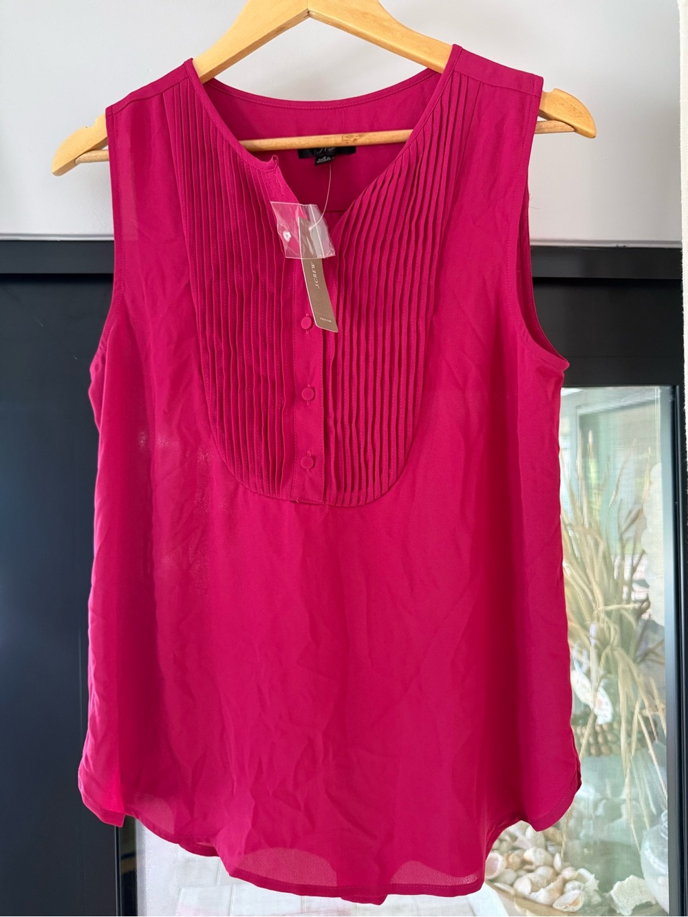 Banana Republic Bright Fuchsia Pintuck Sleeveless Camisole